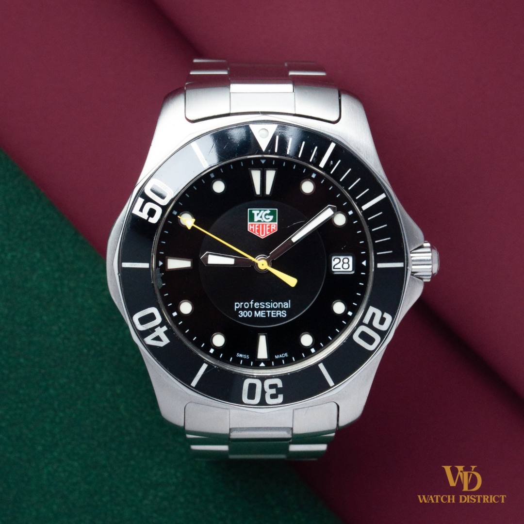 Tag Heuer 300M Aquaracer WAB1110 Quartz