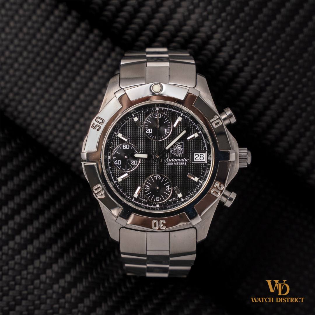 Tag Heuer 2000 Exclusive Chronograph CN2111 – Watch District SG display picture 2