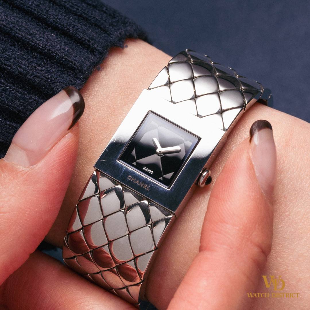 Chanel Matelasse Watch H0009