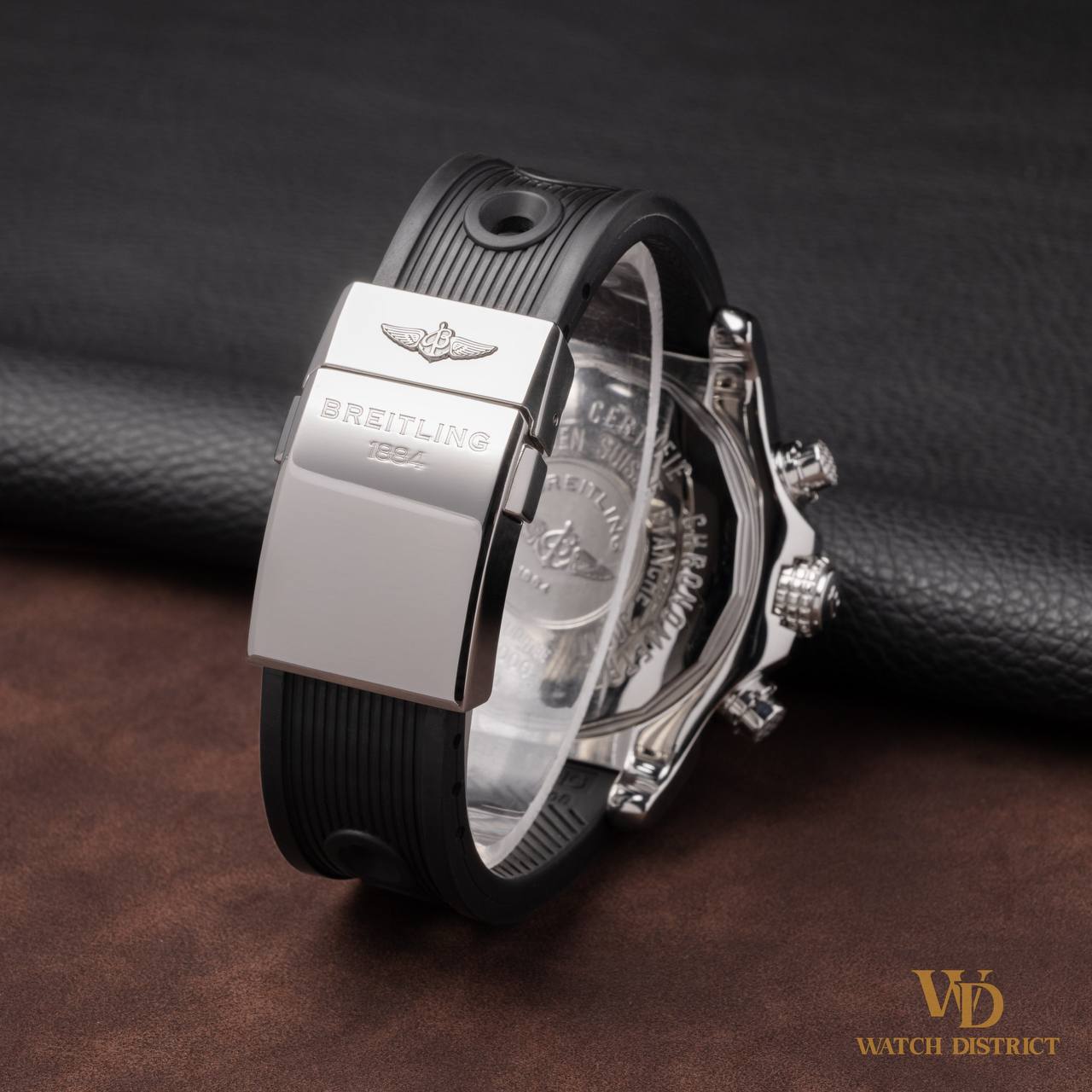 Breitling Avenger A13380Q8