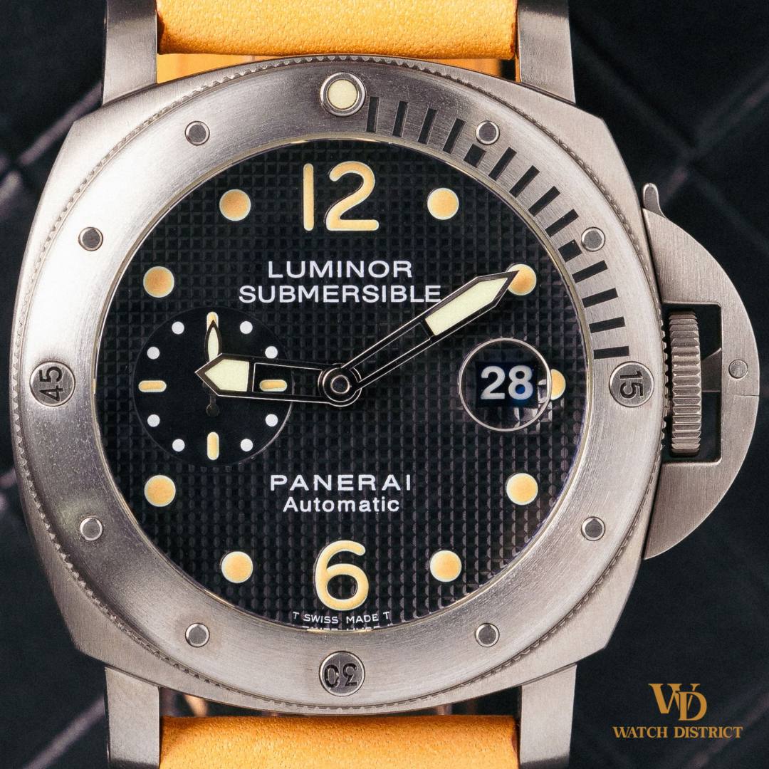 Panerai Luminor Submersible Titanium PAM00025