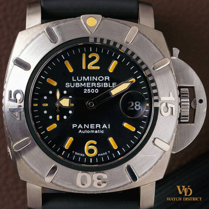 Panerai Luminor Submersible 2500M PAM00194