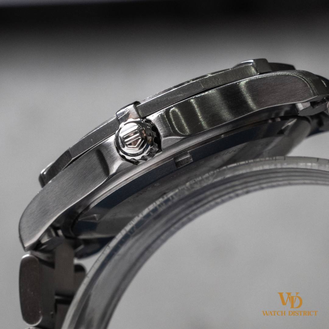 Tag Heuer Aquaracer 300m WAF111E