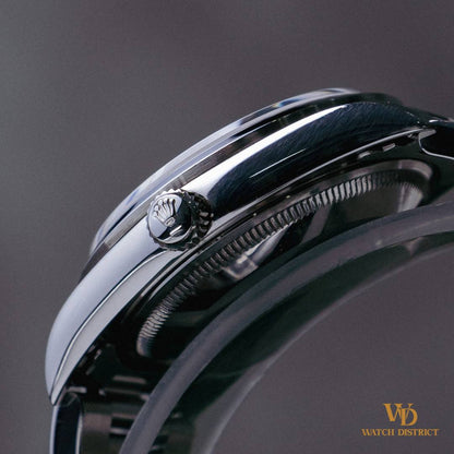 Rolex Oyster Perpetual Date 15200
