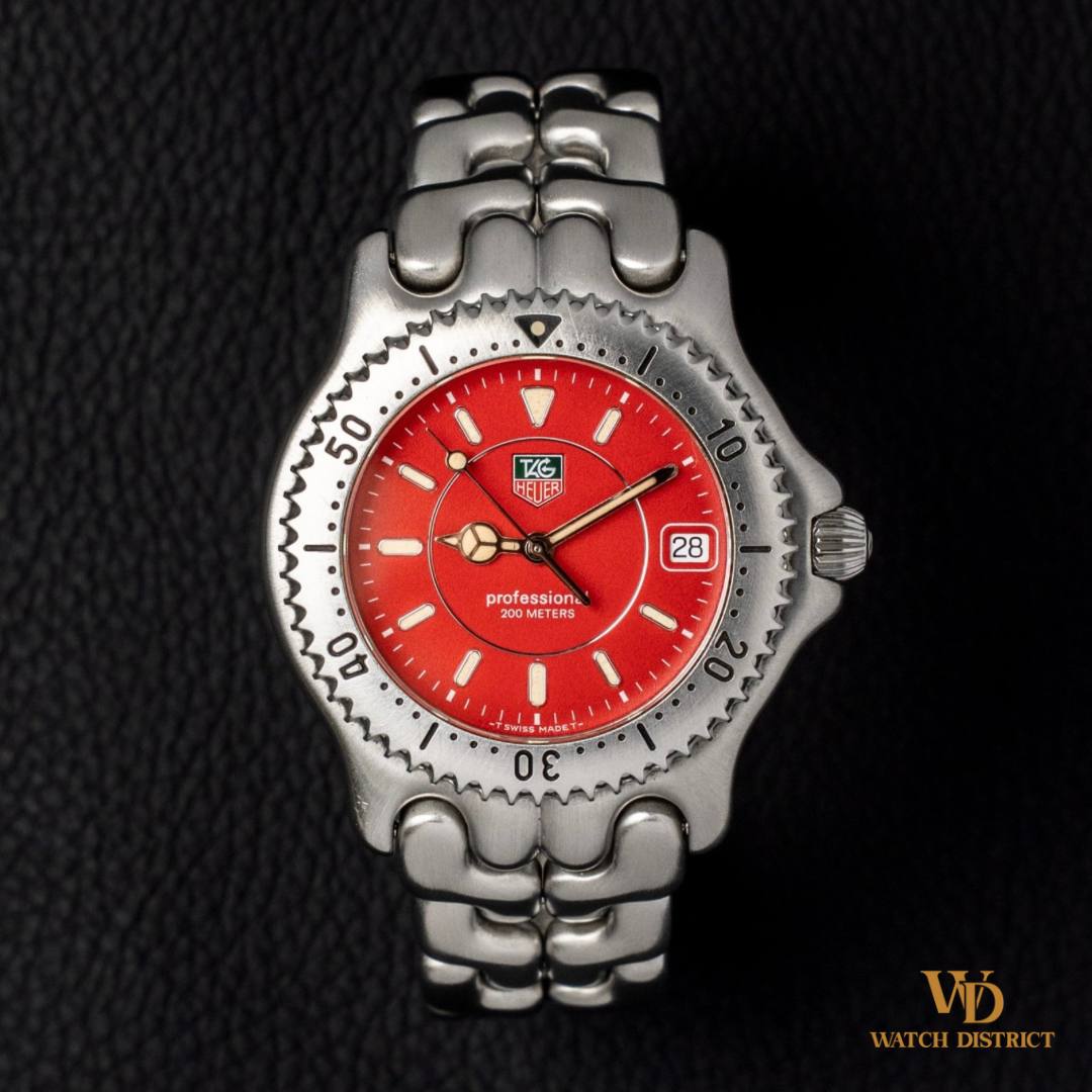 Tag Heuer Professional 200m WG111C