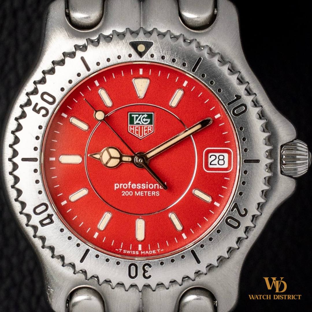 Tag Heuer Professional 200m WG111C