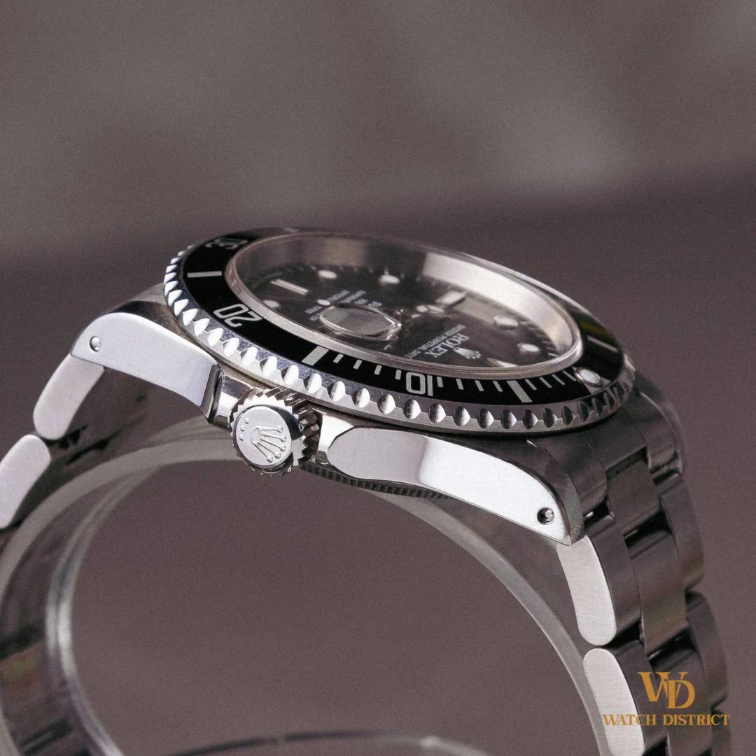 Rolex Submariner Date 16610