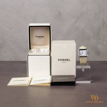 Chanel Mademoiselle H0572