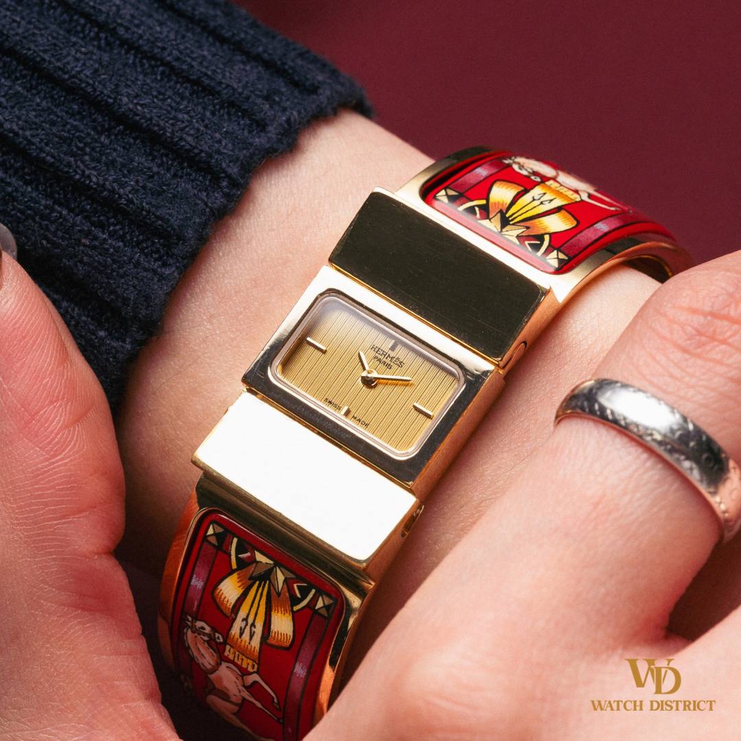 Hermès Gold Plated Paris Loquet L01.201