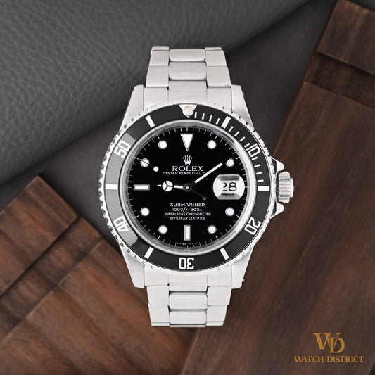 Rolex Submariner Date 16800