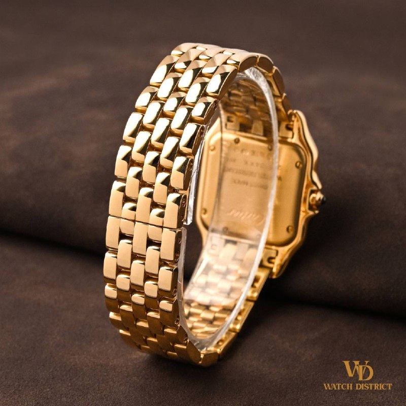 Cartier 29x37mm Panthère WGPN0009