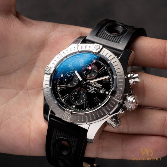 Breitling Super Avenger A13370