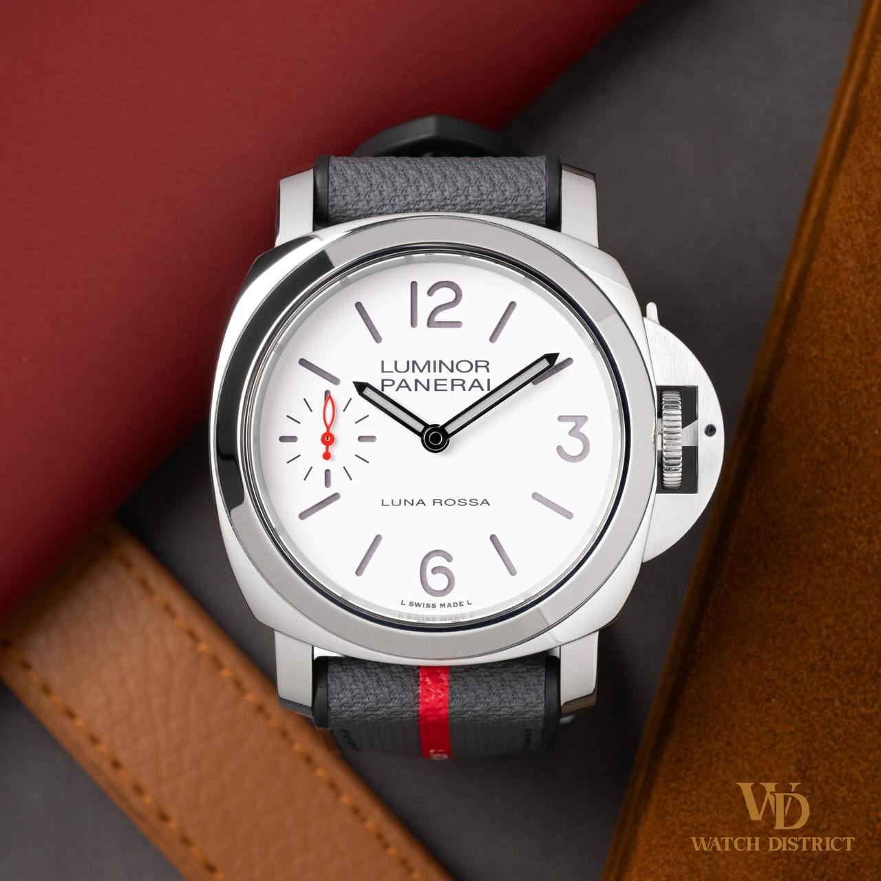 Panerai Luminor Luna Rossa PAM01342
