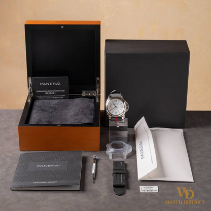 Panerai Luminor Luna Rossa PAM01342