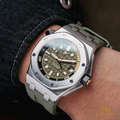 Audemars Piguet Royal Oak Offshore Diver 15720ST.OO.A052CA.01