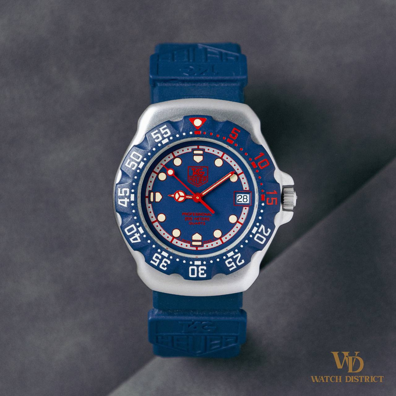 Tag Heuer Professional 200 WA1210