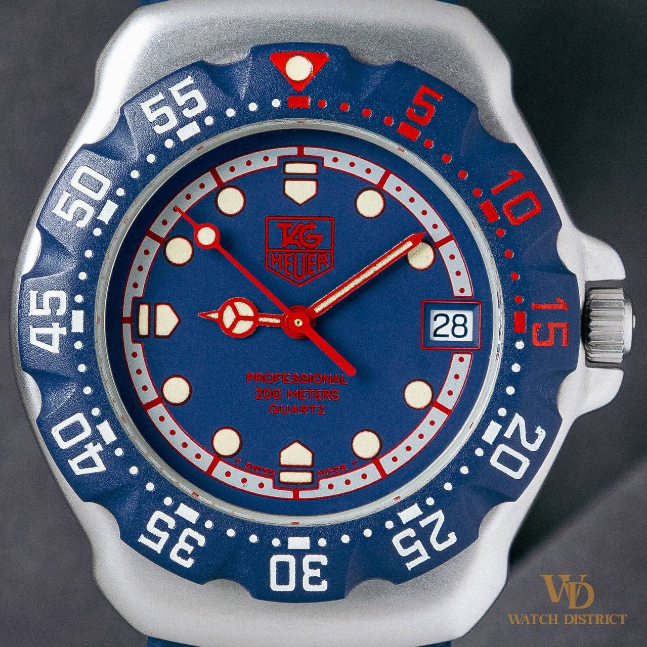 Tag Heuer Professional 200 WA1210