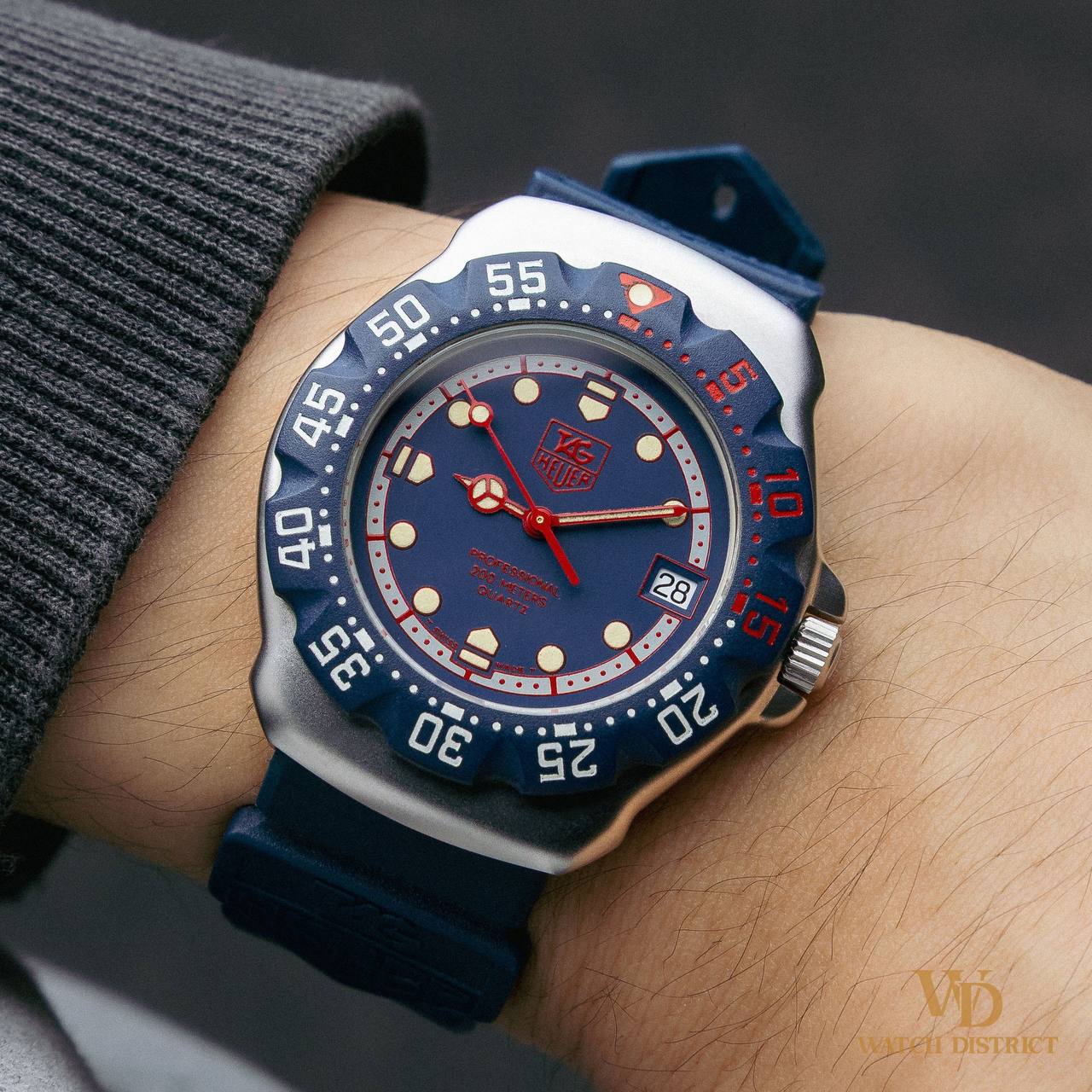 Tag Heuer Professional 200 WA1210