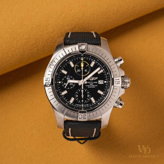 Breitling Avenger A13317101B1X1