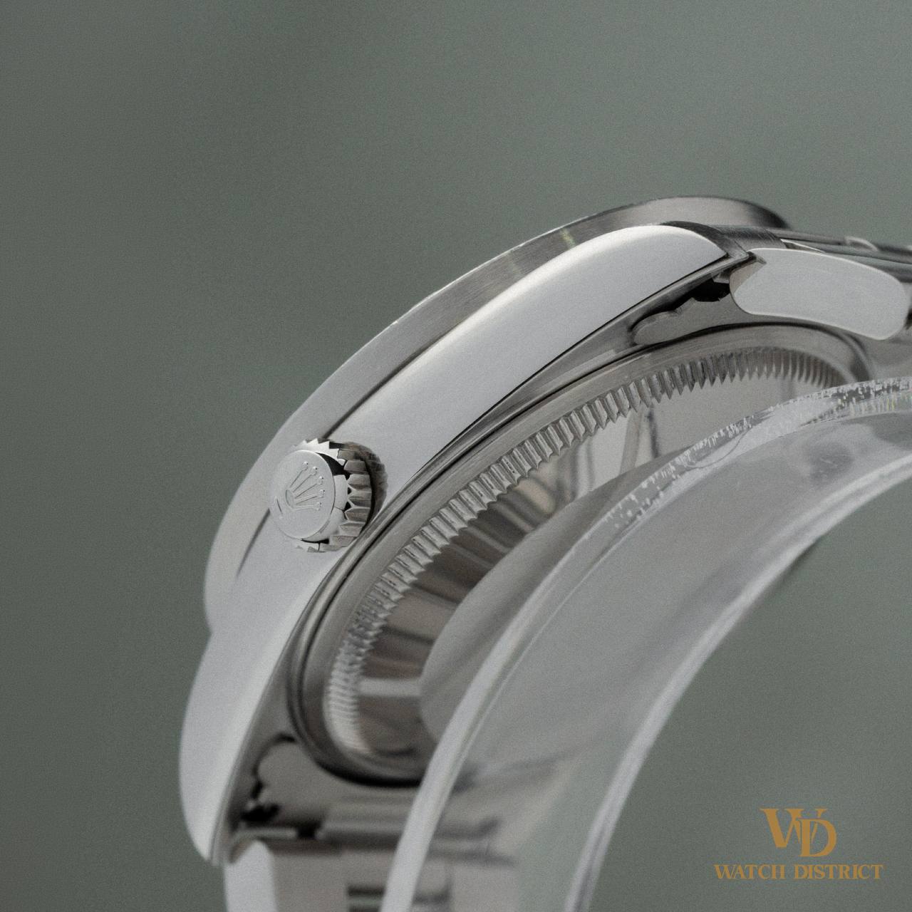 Rolex Oyster Perpetual Date 15210