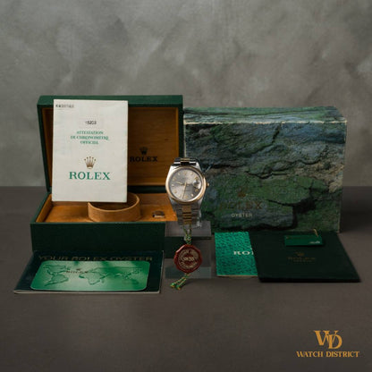 Rolex Oyster Perpetual Date 15203