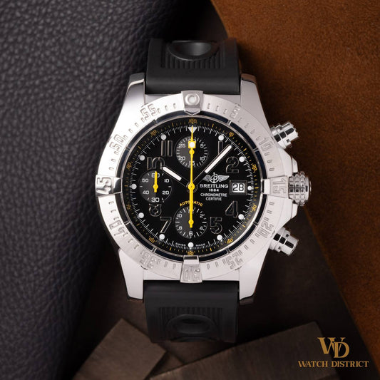 Breitling Avenger A13380Q8