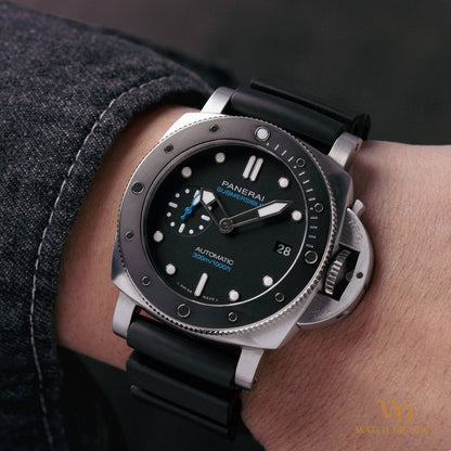 Panerai Submersible PAM00683