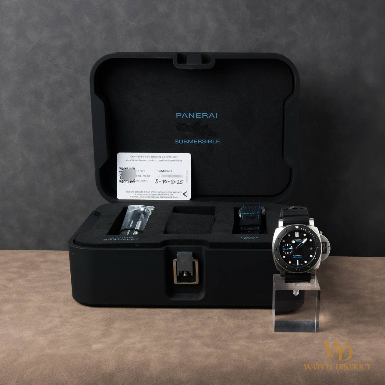 Panerai Submersible PAM00683