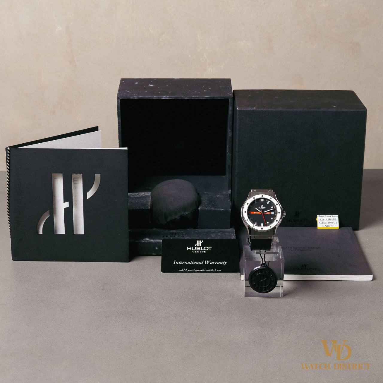 Hublot Classic Luna Rossa 1915.100.1.LRS07