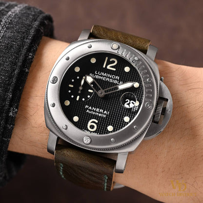 Panerai Luminor Submersible PAM00025