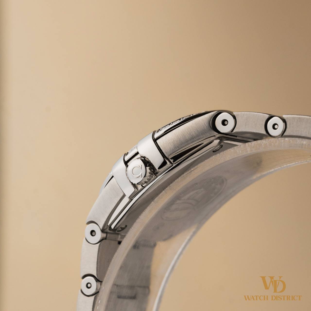 Omega Constellation 123.15.24.60.01.001