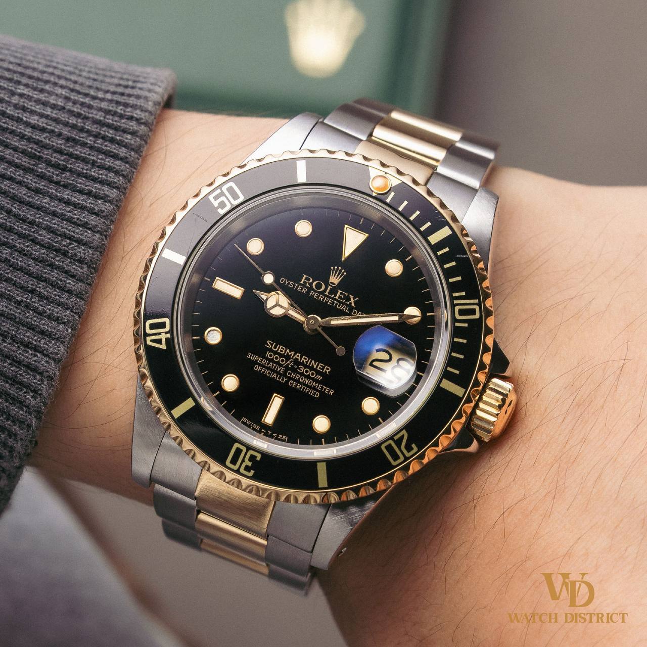 Rolex Submariner Date 16613